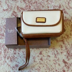 b.o.c. Cream and Tan Wristlet